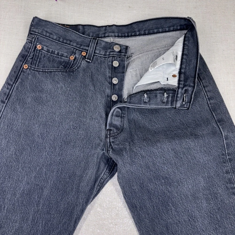 (32x25) Levi's 501 Straight Fit Button Fly Jeans-Men's,‎ stonewash blue Cotton